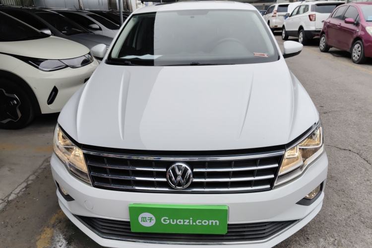 Used Volkswagen Jetta 2017 1.4L Manual Comfort Model
