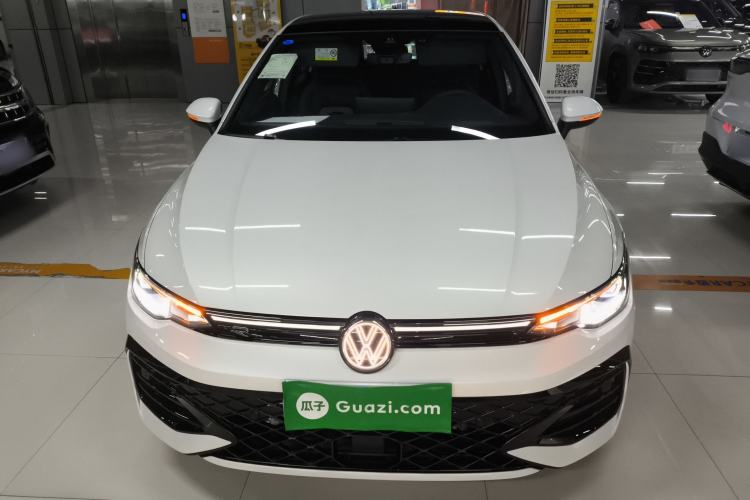 Used Volkswagen Golf 2025 300TSI R-Line