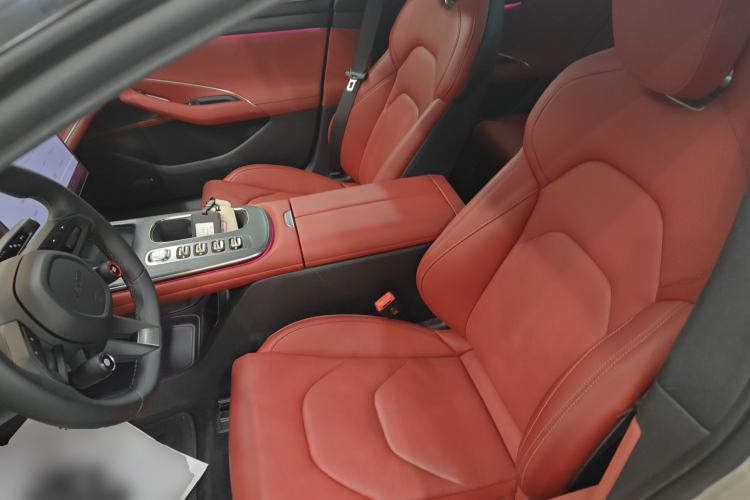 Used  SU7 2024 Four-Wheel Drive Ultra-Long Range Advanced Intelligent Driving Max Edition