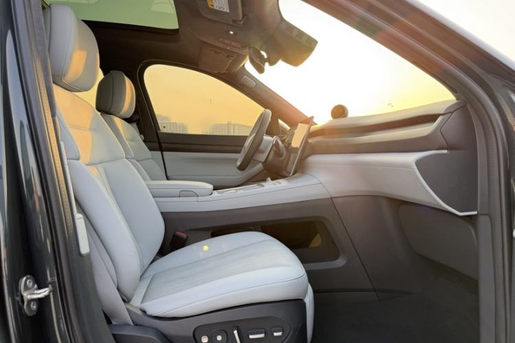 Used Nio ES8 2024 75 kWh