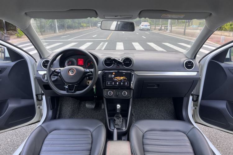 Used Volkswagen Jetta 2017 1.5L Automatic Fashion Model
