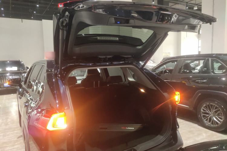 Used Toyota Wildlander 2022 2.0L CVT Four-Wheel Drive Luxury Edition
