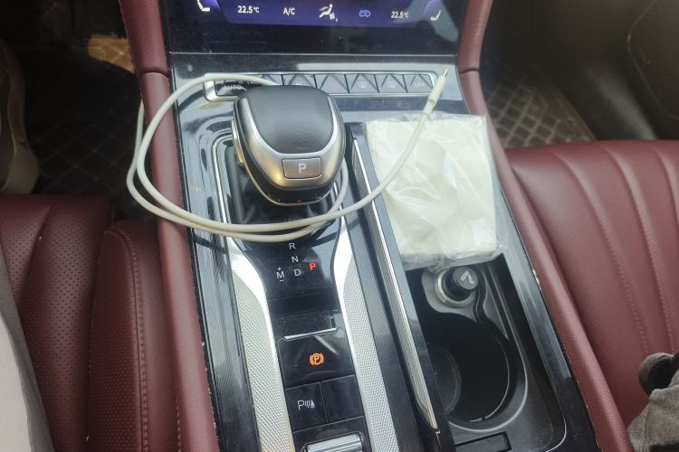 Used Hongqi H5 2023 2.0T Automatic Smart Connect Flagship Edition