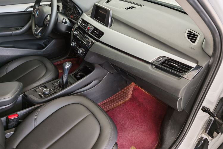 Used BMW X1 2016 sDrive18Li Premium Edition
