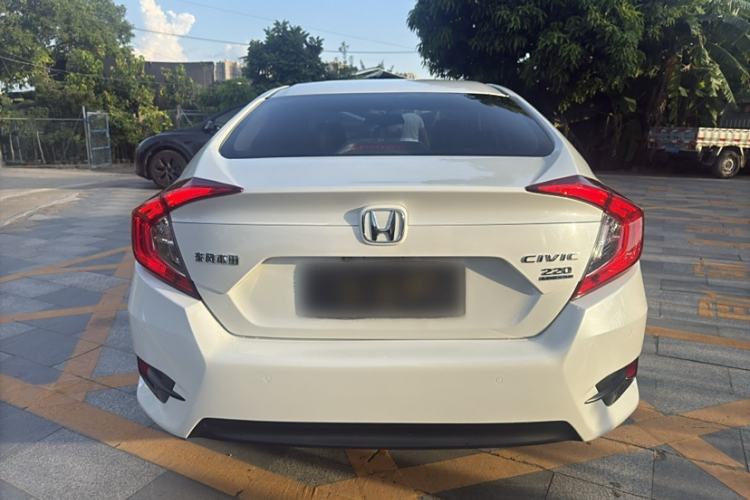 Used Honda Civic 2016 220TURBO CVT Prestige Edition
