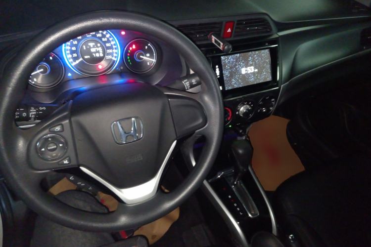 Used Honda Crider 2016 1.8L CVT Luxury Edition
