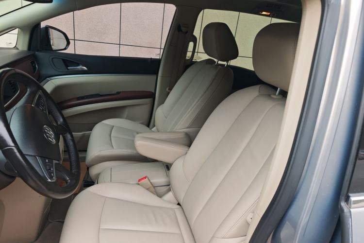 Used Buick GL8 2018 28T Luxury Model China VI Standard
