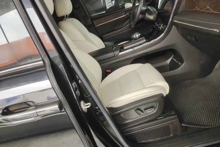 Used GAC Trumpchi M8 2023 Zongshi Series 400T Flagship Edition
