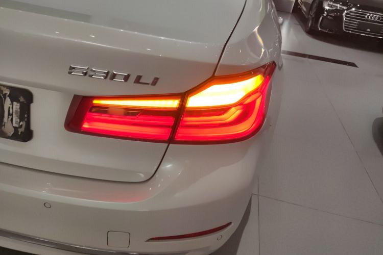 Used BMW 5 Series 2020 530Li Leading Edition Luxury Package
