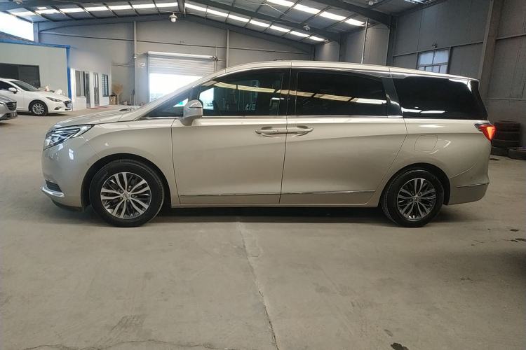 Used Buick GL8 2018 ES 28T Flagship Model China VI Standard
