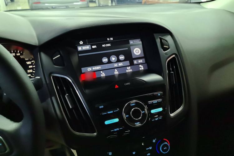 Used Ford Focus 2017 Sedan 1.6L Automatic Fashion Edition Smart Drive Version
