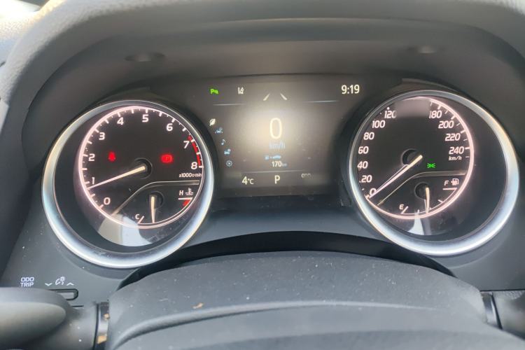 Used Toyota Camry 2023 2.0G Luxury Edition
