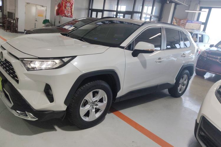 Used Toyota RAV4 2021 2.0L CVT Two-Wheel Drive Urban Edition
