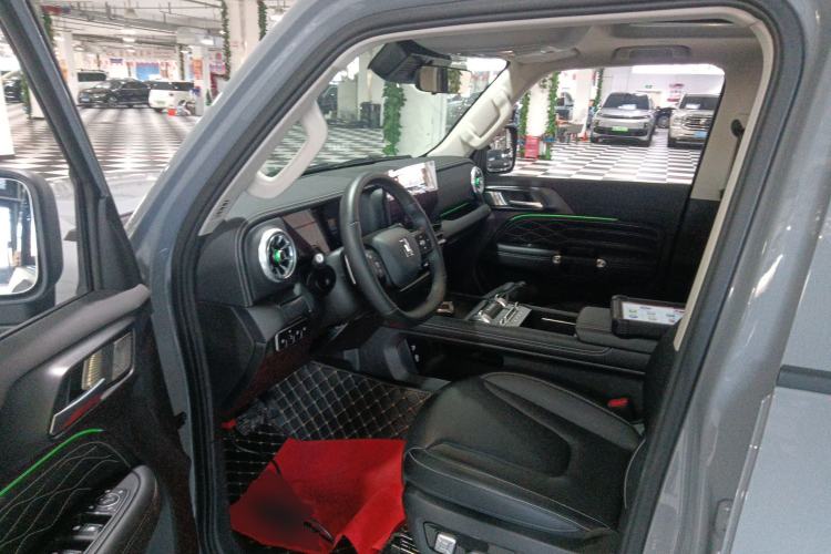 Used Tank 300 New Energy 2025 Hi4-T
