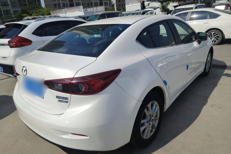 Used Mazda Mazda 3 Axela 2014 Sedan 1.5L Automatic Luxury Model
