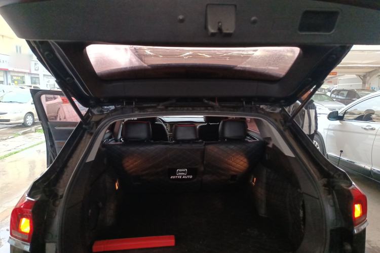 Used Zotye Domy X7 2017 1.8T DCT Luxury Model
