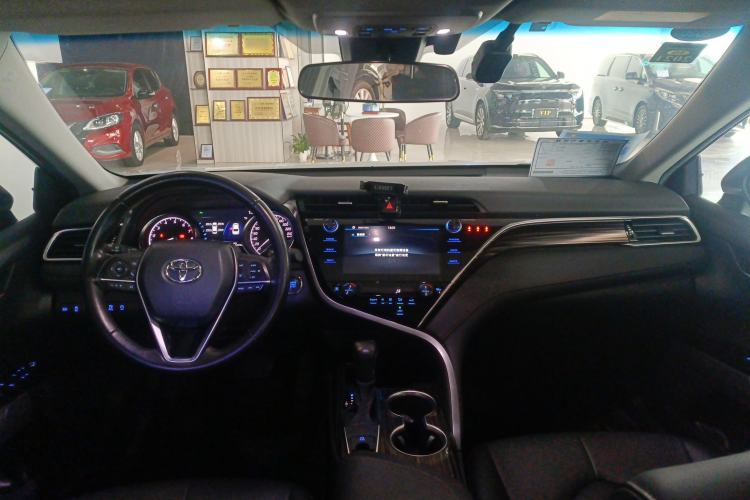 Used Toyota Camry 2019 2.0G Luxury Edition China VI Standard