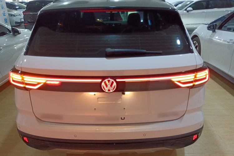 Used Volkswagen Tharu 2024 300TSI Two-Wheel-Drive Moon Luxury Edition