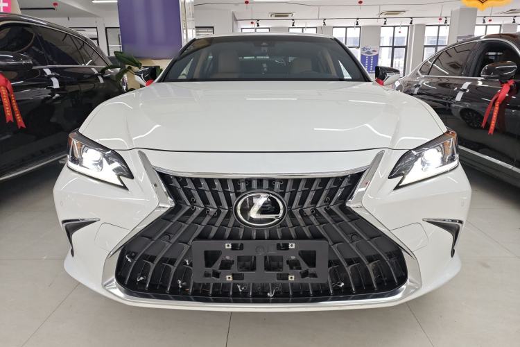 Used Lexus ES 2022 200 Excellence Edition