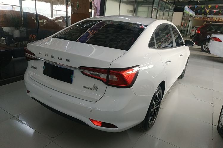 Used Roewe i5 2020 1.5L Automatic 4G Connect Luxury Flagship Edition
