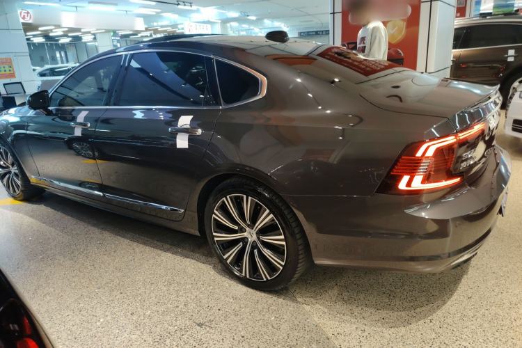 Used Volvo S90 2023 B5 Zhiyuan Luxury Edition