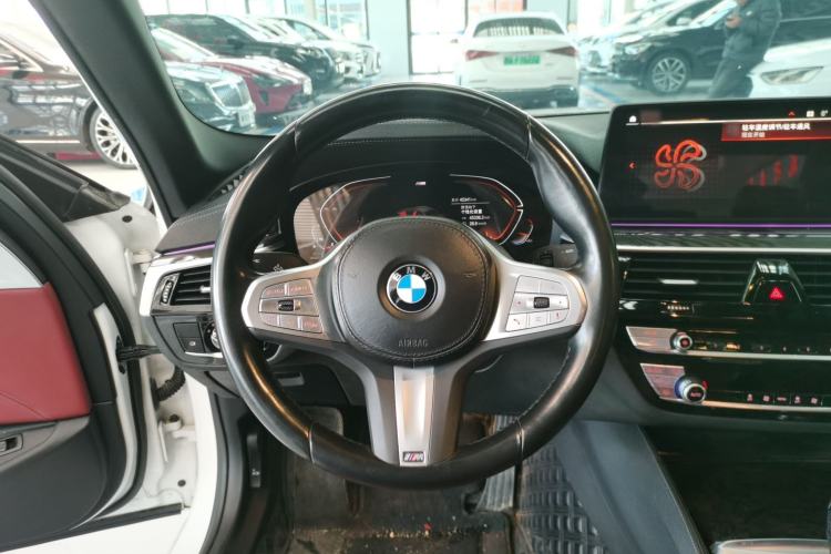 Used BMW 5 Series 2022 Second Facelift 525Li M Sport Package
