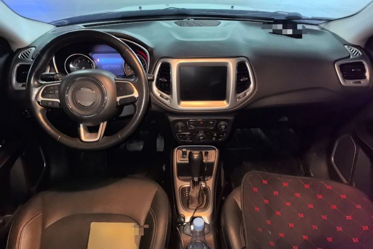 Used  Compass 2017 200T Automatic Family Edition