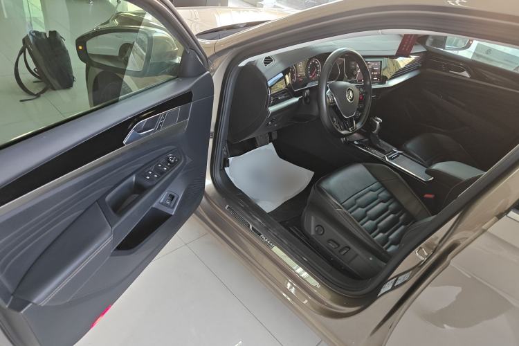 Used Volkswagen Passat 2019 330TSI Elite Edition China VI