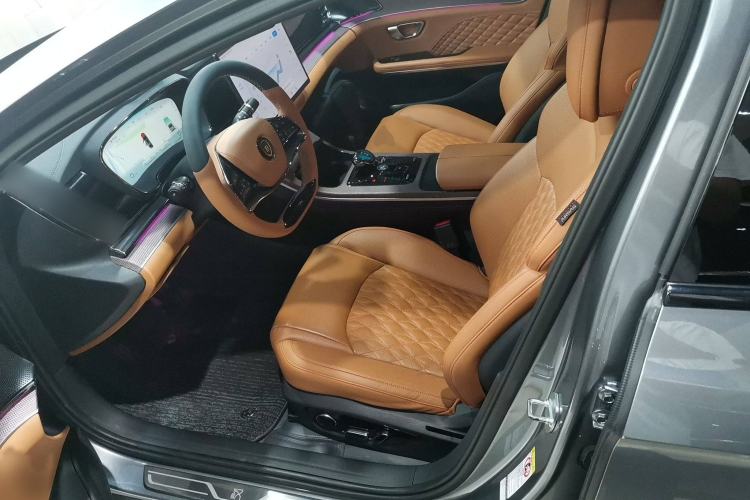 Used BYD Han 2022 DM-i 121KM Prestige Model
