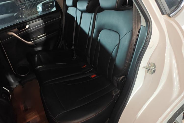 Used Haval M6 2018 Revised Version 1.5T DCT Two-Wheel Drive Elite Edition
