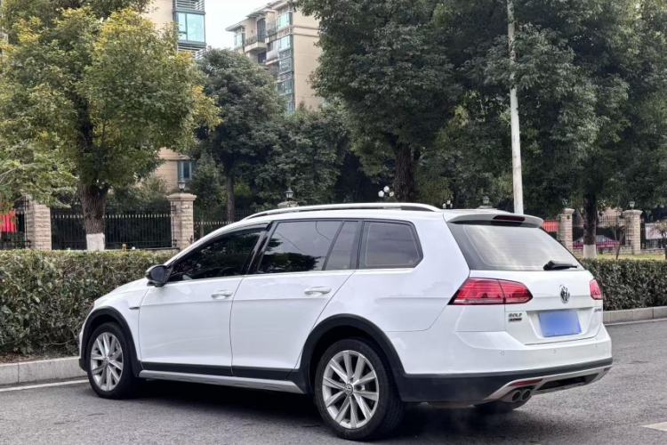 Used Volkswagen Golf 2019 1.8TSI Travel Edition