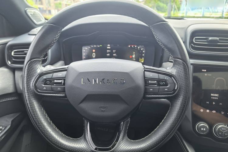 Used Lynk & Co 03 2022 2.0TD DCT JingPro
