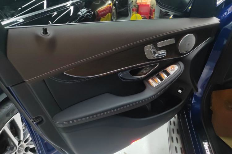 Used Mercedes-Benz GLC 2016 GLC 300 4MATIC Dynamic Model
