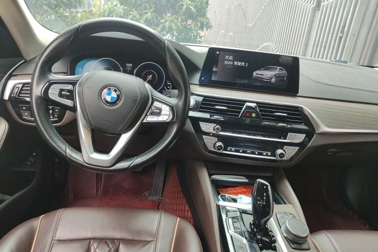 Used BMW 5 Series New Energy 2019 530Le Luxury Package
