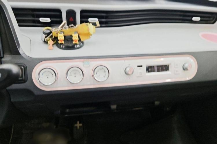 Used Wuling Hongguang MINIEV 2021 Macaron Premium Model – Lithium Iron Phosphate
