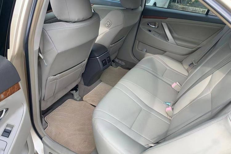 Used Toyota Camry 2010 200G Luxury Edition
