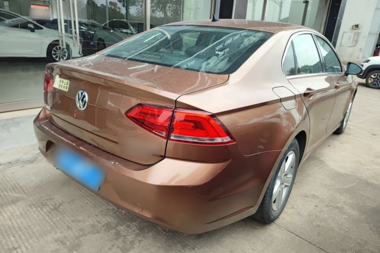 Used Volkswagen Lamando 2015 230TSI DSG Fashion Edition
