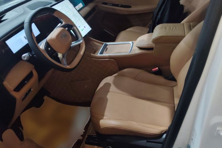 Used  L7 2025 EM-i 115km Exploration+ Edition