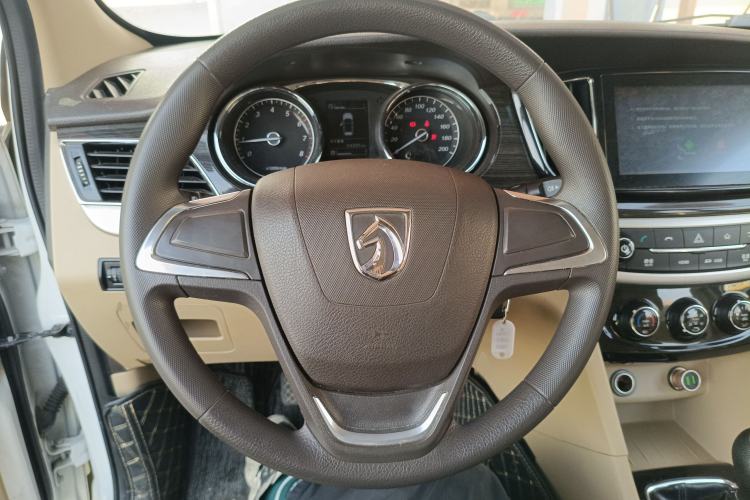 Used Baojun 730 2016 1.5L Manual Comfort Version 7 Seats China V Emission Standard