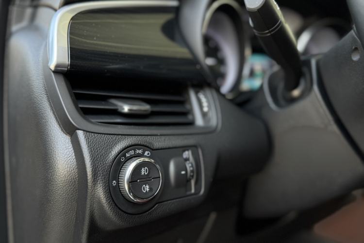 Used Buick Envision 2019 28T Four-Wheel Drive Elite Version China VI Standard
