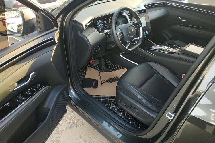 Used Hyundai Tucson 2022 Tucson L 2.0L Hybrid · Flagship Edition
