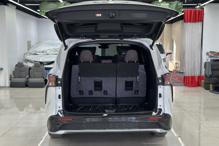 Used Toyota Granvia 2024 2.5L Hybrid Prestige PLUS Four-Wheel Drive Version