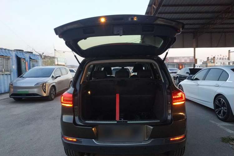 Used Volkswagen Tiguan 2017 300TSI Automatic Two-Wheel Drive Silk Road Comfort Edition
