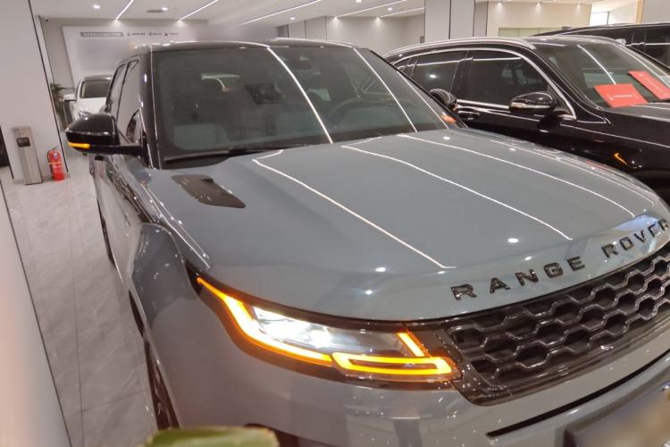 Used Land Rover Range Rover Evoque 2020 249 PS R-DYNAMIC S Black Edition Sport Version
