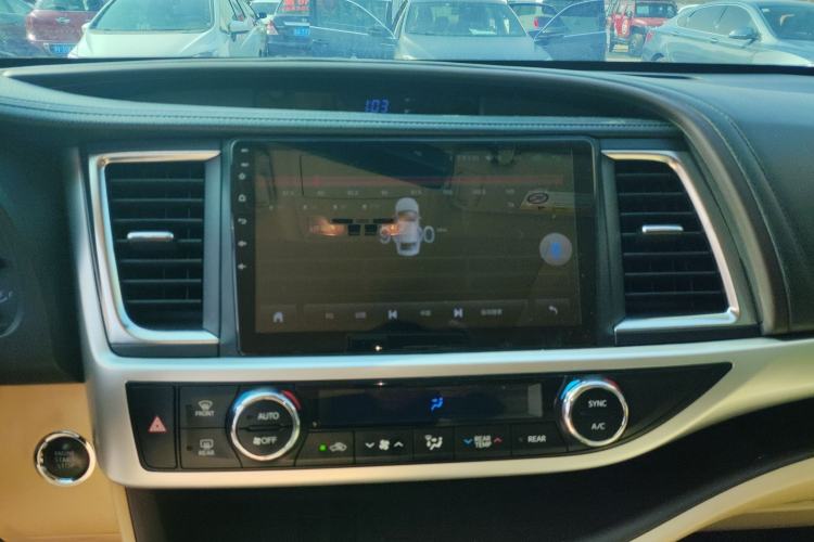 Used Toyota Highlander 2018 2.0T Four-Wheel Drive Luxury Version 7 Seats China VI Standard