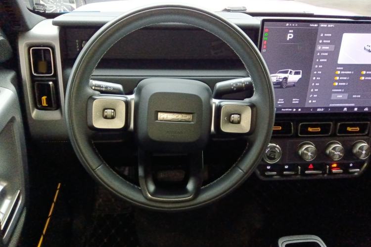 Used  V23 2025 501 Four-Wheel Drive Intelligent Driving Version
