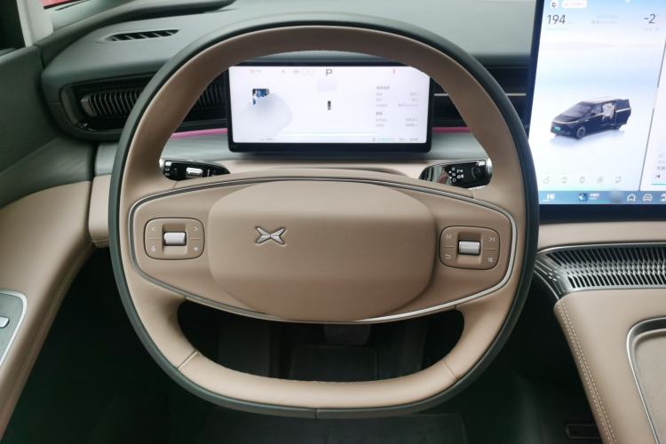 Used XPeng X9 2025 740 Ultra-Long Range Max
