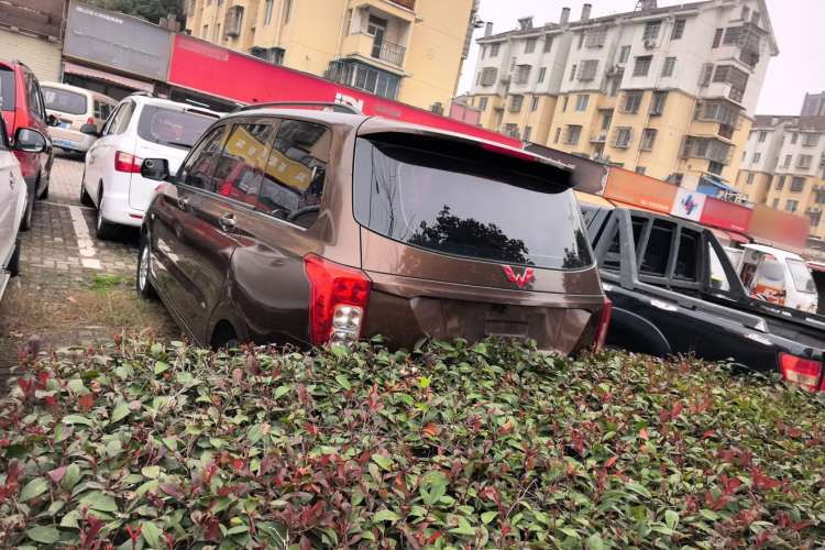 Used Wuling Hongguang 2019 1.5L S Standard Version China VI LAR
