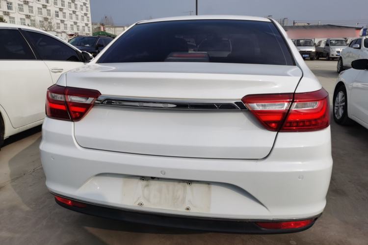 Used Geely Auto Vision 2019 Upgraded Model 1.5L Manual Luxury Version China V Standard
