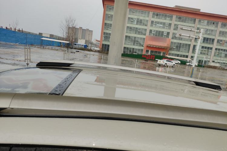 Used Toyota RAV4 2016 2.0L CVT Two-Wheel Drive Fashion Edition China V Standard
